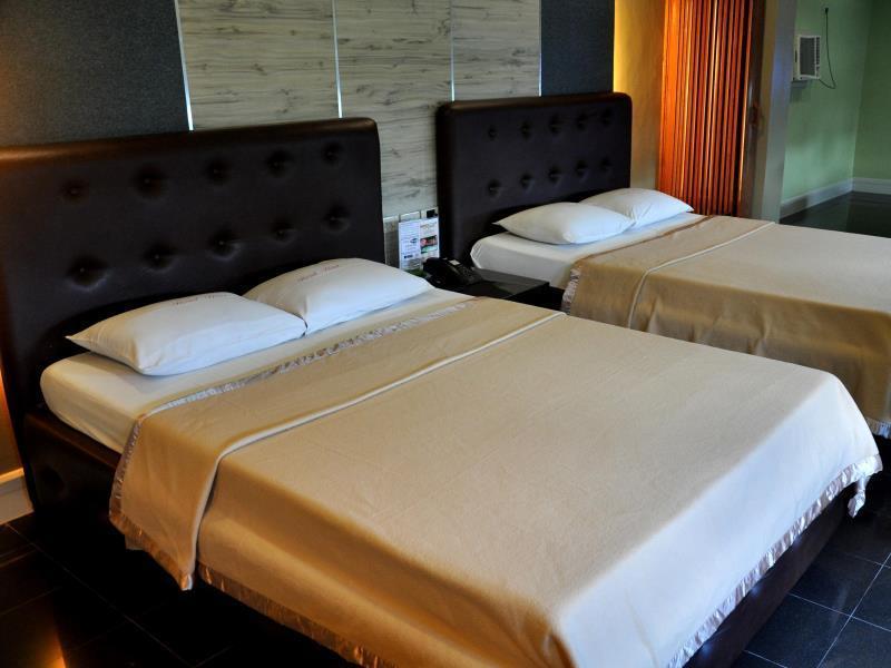 Jardin De Rosal Hotel Pasig City Экстерьер фото