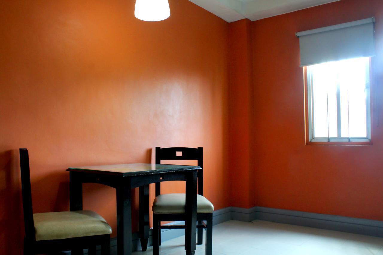 Jardin De Rosal Hotel Pasig City Экстерьер фото